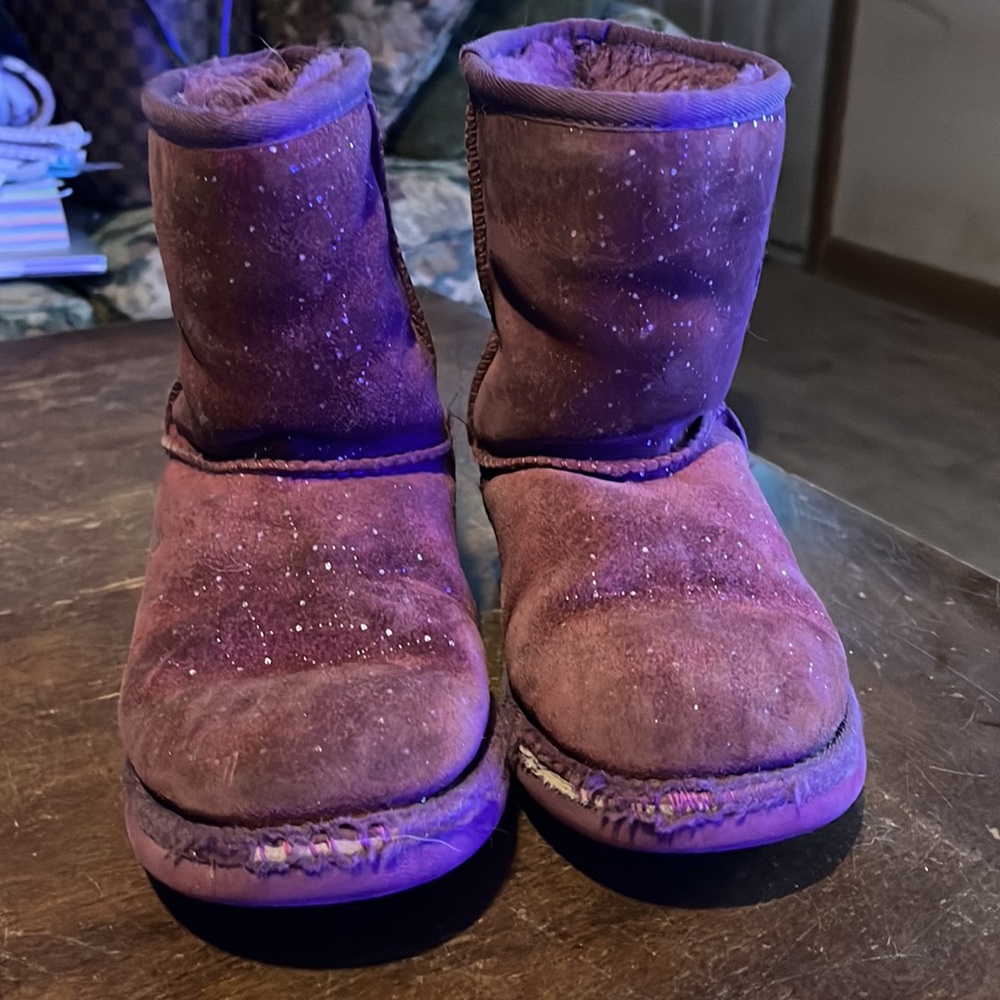 Purple UGGS - Picture 4 of 7